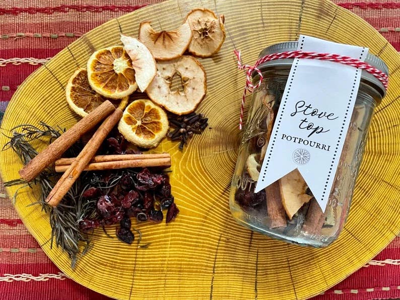 Holiday Stove Top Potpourri